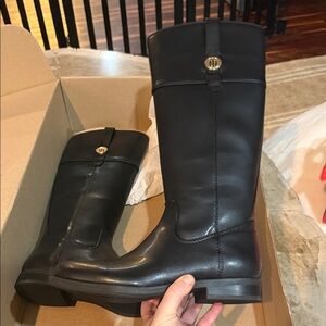 Tommy Hilfiger Black Leather Winter Boots